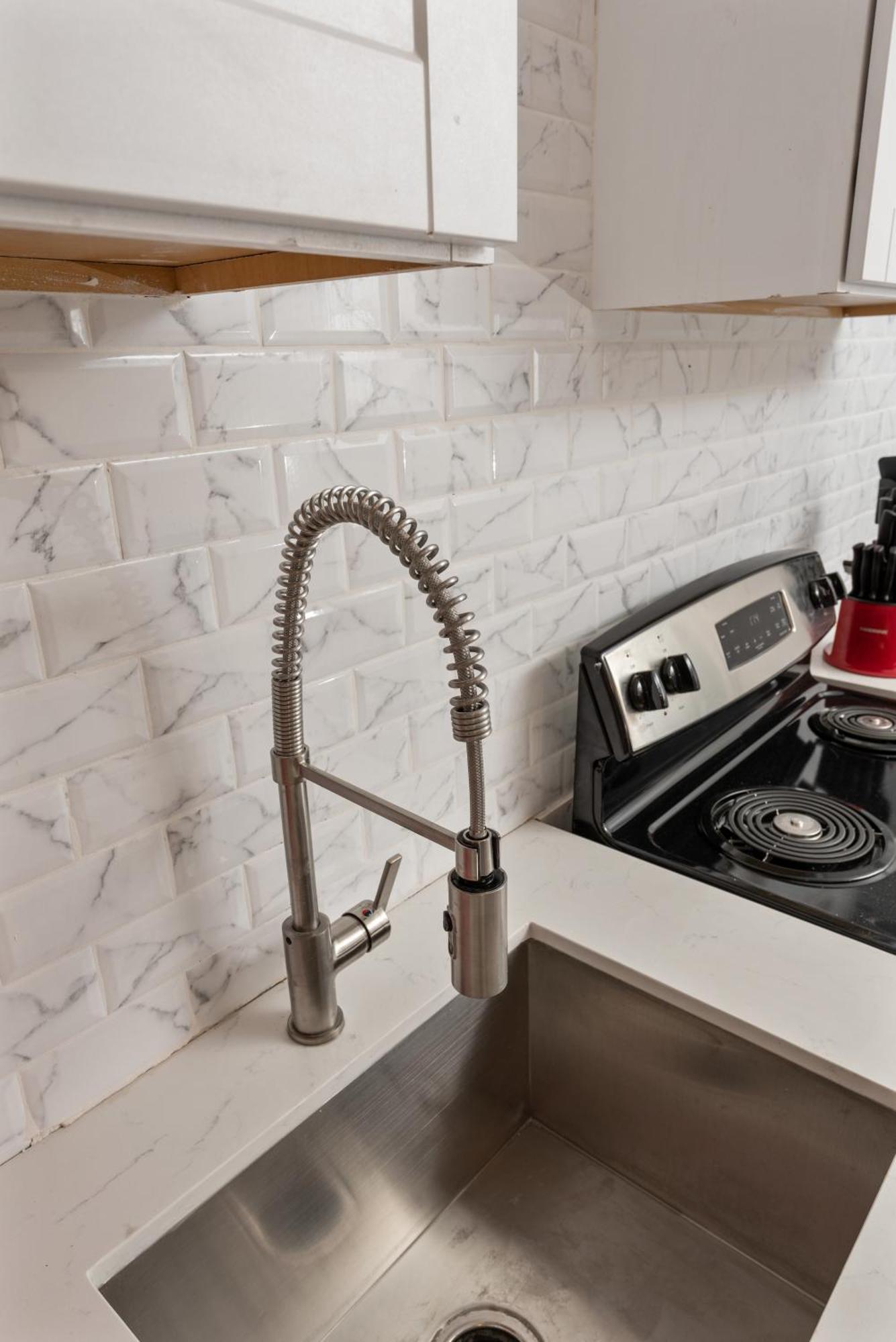 Urban Retreat 1Br With Free Park Lägenhet Houston Exteriör bild